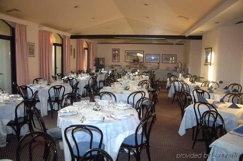 Balletti Palace Hotel Viterbo Restaurace fotografie